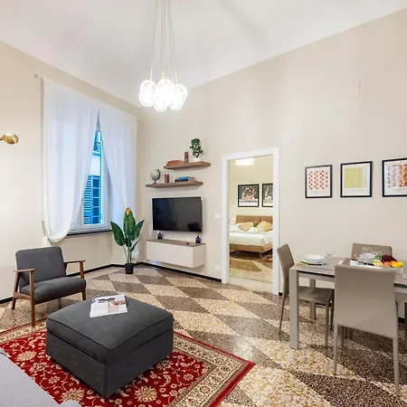 Apartment Lovely Flats In Historic Center Genua