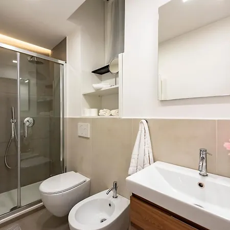 Lovely Flats In Historic Center Apartment Genua
