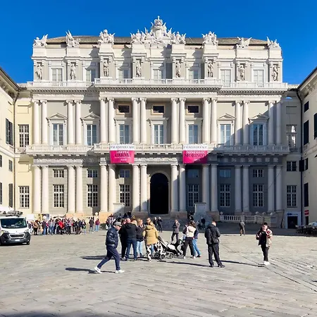 Lovely Flats In Historic Center * Genua